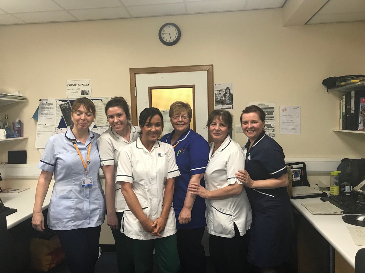 CShawEGL's tweet photo. Our fantastic Rapid Assessment Team - hybrid team providing great care ⁦@TeamQEH⁩ https://t.co/5EgXobaABK