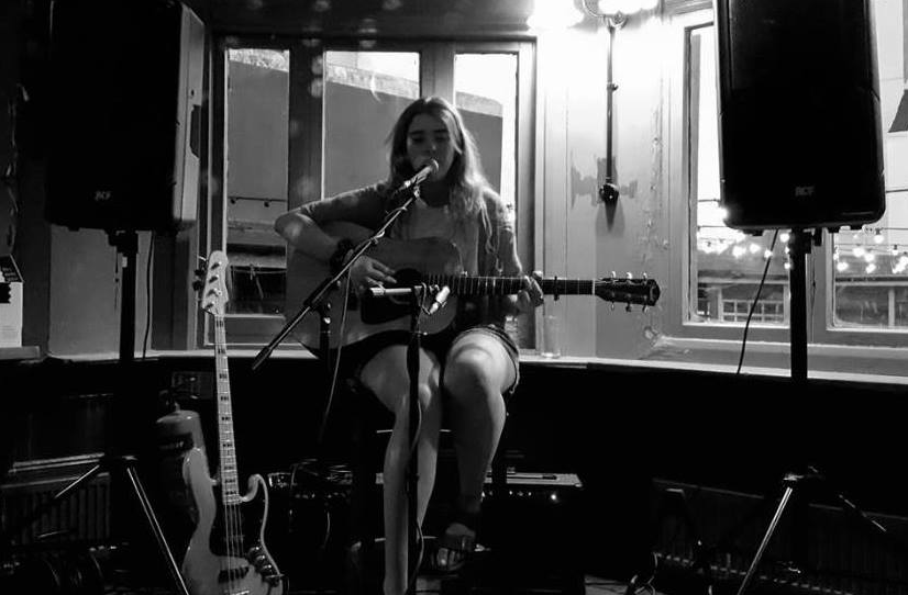 The Sidewinder (@sidewinderbtn) on Twitter photo 🎤OPEN MIC🎤 
Tonight from 8.30pm hosted by <a href="/evan/">Evan Weaver</a>.walsh.750 ✌🏻all styles welcome 
#thisisbrighton #kemptown #brightonlife #brightonpub #openmic #openmicnight 🎤OPEN MIC🎤 
Tonight from 8.30pm hosted by <a href="/evan/">Evan Weaver</a>.walsh.750 ✌🏻all styles welcome 
#thisisbrighton #kemptown #brightonlife #brightonpub #openmic #openmicnight