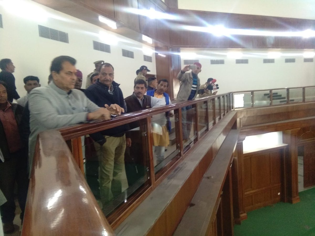 MLAPremAggarwal's tweet image. बुधवार को भराडीसैंण (#गैरसैंण) #विधानसभा में निर्माण कार्यो का स्थलीय #निरीक्षण करते हुए निर्माण कार्यो पर संतोष व्यक्त किया।
@narendramodi जी से आग्रह है कि आप भी खूबसूरती देखने आए।
भराडीसैंण में देश का सबसे खूबसूरत विधानसभा भवन बनकर पूरी तरह से तैयार है।
#Gairsain
#VidhanSabha