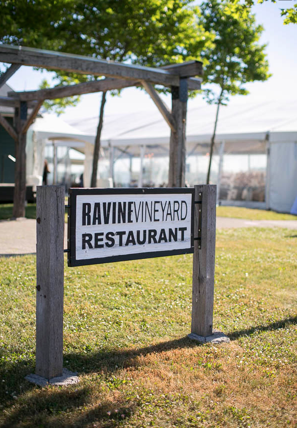 RavineVineyard's tweet photo. #TheAtelierCollective has been making a ton of huge announcements about their upcoming conference, and we are thrilled to be amongst them. As the exclusive wine partner for this year's conference, we absolutely can't wait for June! 🥂🌸 #NiagaraWine #Events 📸 @evaderrick https://t.co/Kc0WMX9TSy