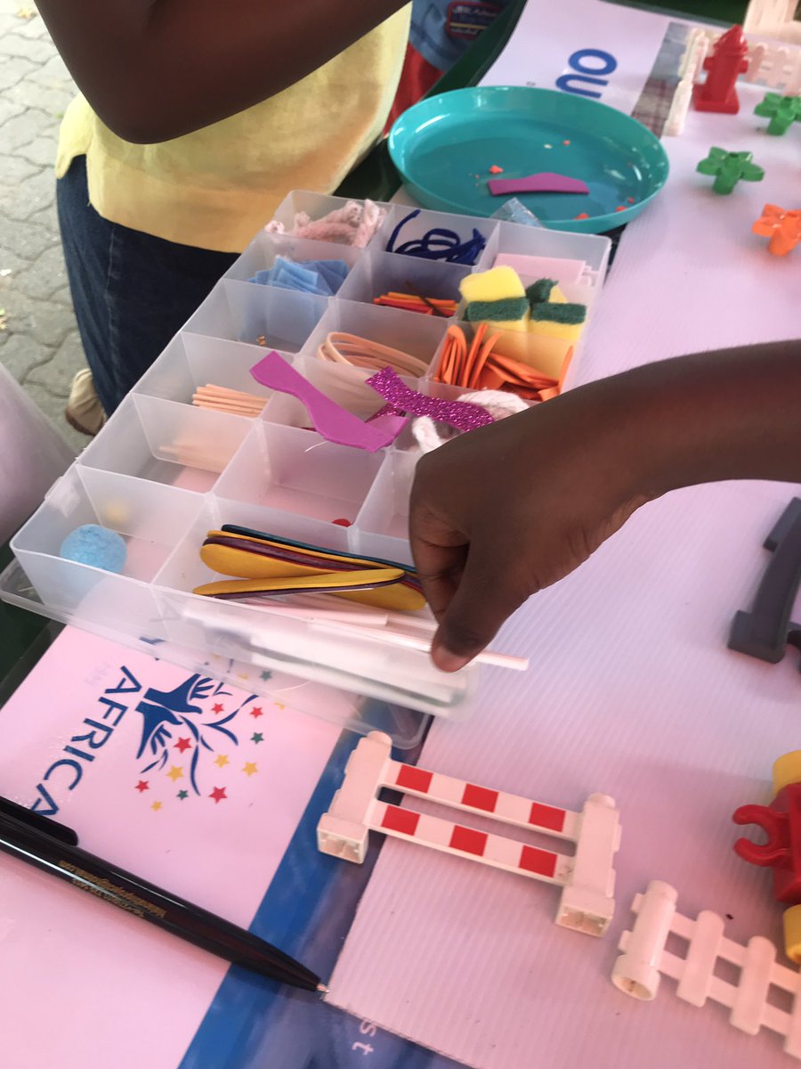 PlayAfricaCM's tweet photo. How do we engage children in public space through creative #placemaking? #PlayAfrica empowers children as innovators with #designthinking & #play to prototype child-friendly interventions in @CityofJoburgZA. @LEGOfoundation @JDA_SouthAfrica @colouredcube @USEmbassySA #MakersWay https://t.co/ObPeo3ANQS