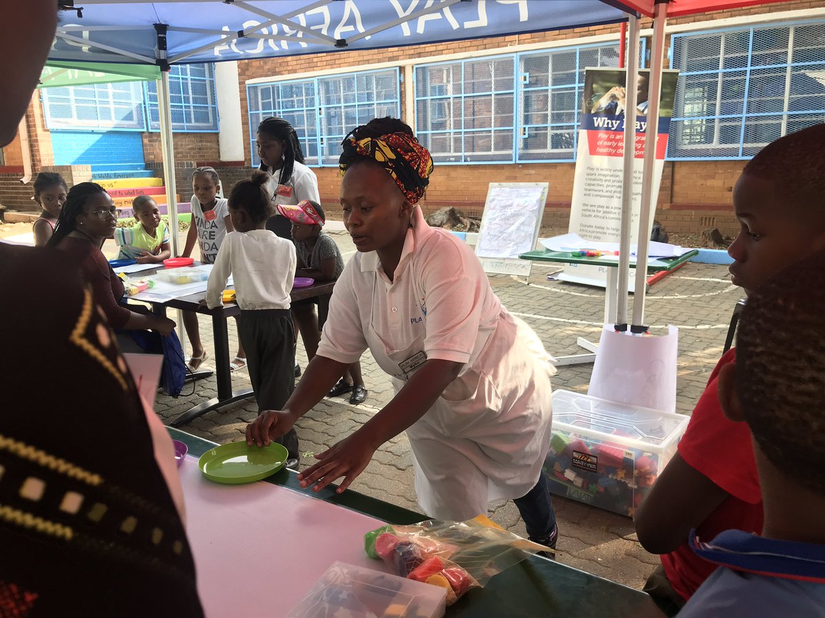 PlayAfricaCM's tweet photo. How do we engage children in public space through creative #placemaking? #PlayAfrica empowers children as innovators with #designthinking & #play to prototype child-friendly interventions in @CityofJoburgZA. @LEGOfoundation @JDA_SouthAfrica @colouredcube @USEmbassySA #MakersWay https://t.co/ObPeo3ANQS