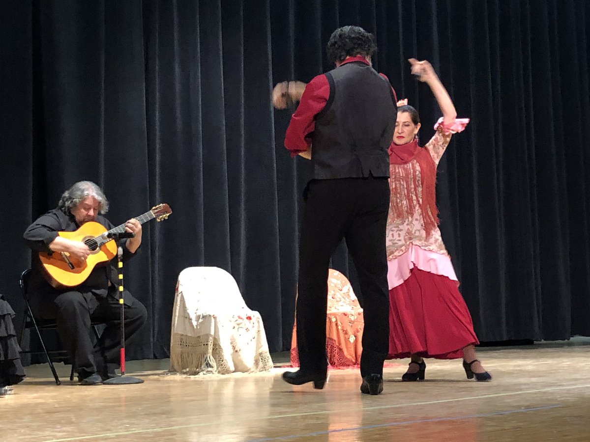 LongwoodCSDArts's tweet photo. Celebrating #NYMIOSM19 and #ForeignLanguageWeek, our @LongwoodSrHS music and LOTE students welcomed “Sol y Sombra” to perform #Flemenco music and dancing from the culture of Spain. @LongwoodCSD @NYSPRA @NYSEDNews https://t.co/qlCgPWM7He