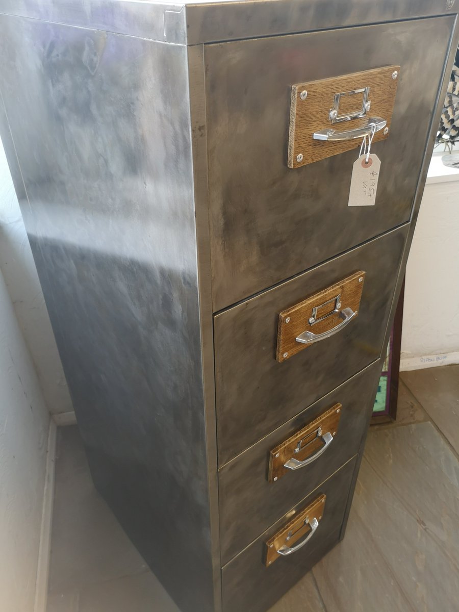 brickslipsDCT's tweet photo. IN STOCK NOW!! Restored full polish Filing Cabinets. Enquire for Information. #valleysofchesterfield #reclaimed #reclamation #filingcabinets #chesterfield #derbyshire https://t.co/dzLoDGTO5I