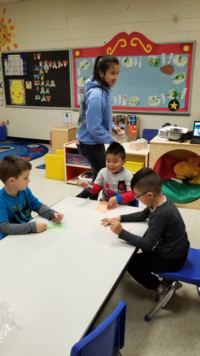 icardap's tweet photo. We're love our high school friends! Thank you for coming! #hickoryschools #hickoryprek #tinytornadoes #redshouse https://t.co/MCWPh6tWbx