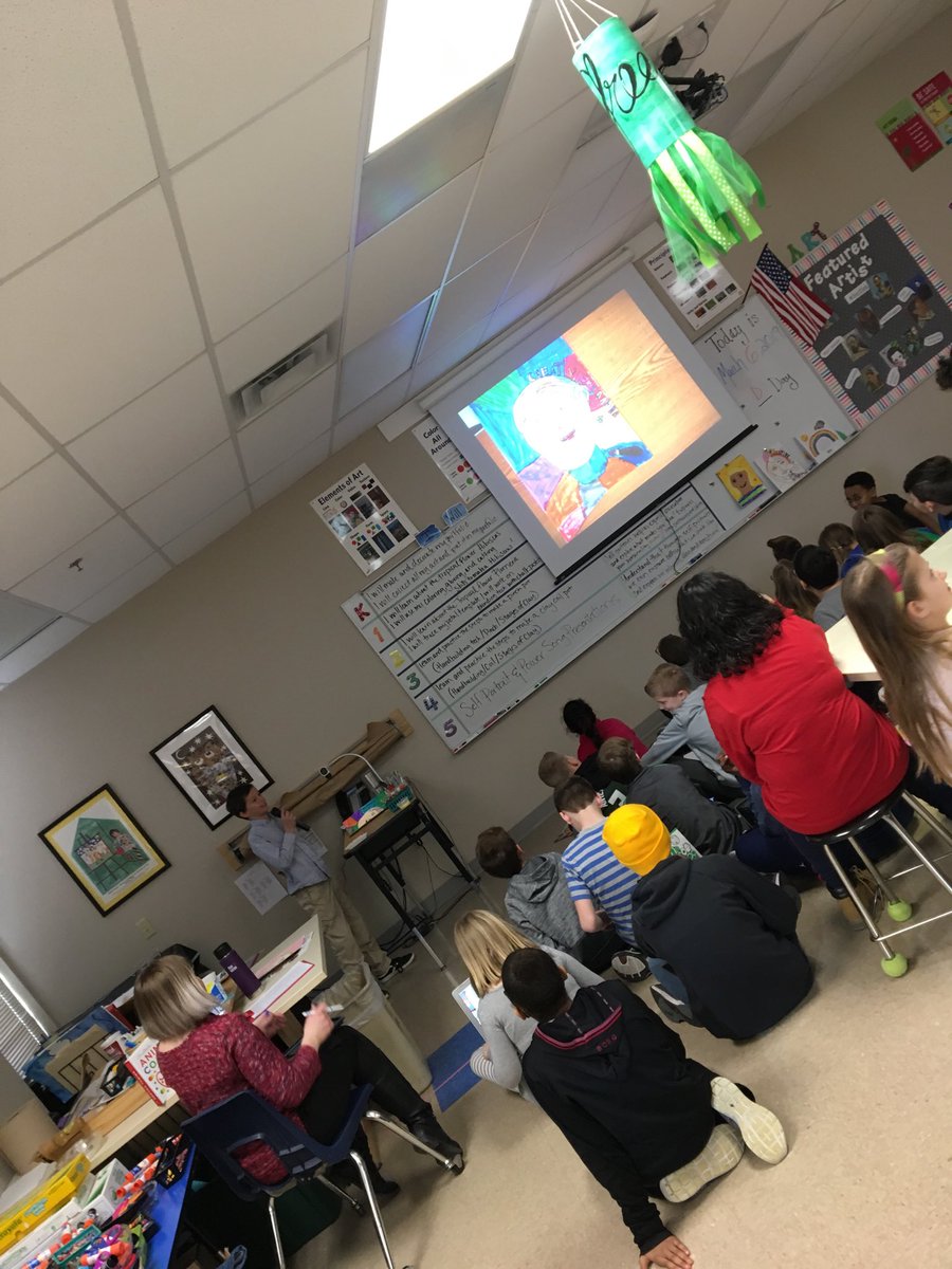 MConfer2's tweet photo. Last day of self-portraits and power songs. #scmustangs ⁦@dani_be_autiful⁩ https://t.co/X2JZvgKPFN