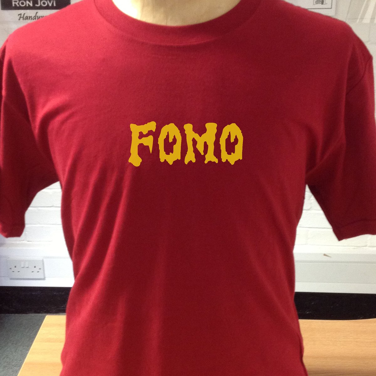 LouieLouieDraw's tweet photo. Do you have FOMO (fear of missing out)? I do! DM to pre order this tshirt, or fear missing out #FOMO #fearofmissingout #tshirt #screenprinting #logo https://t.co/PZ06L3j4AB