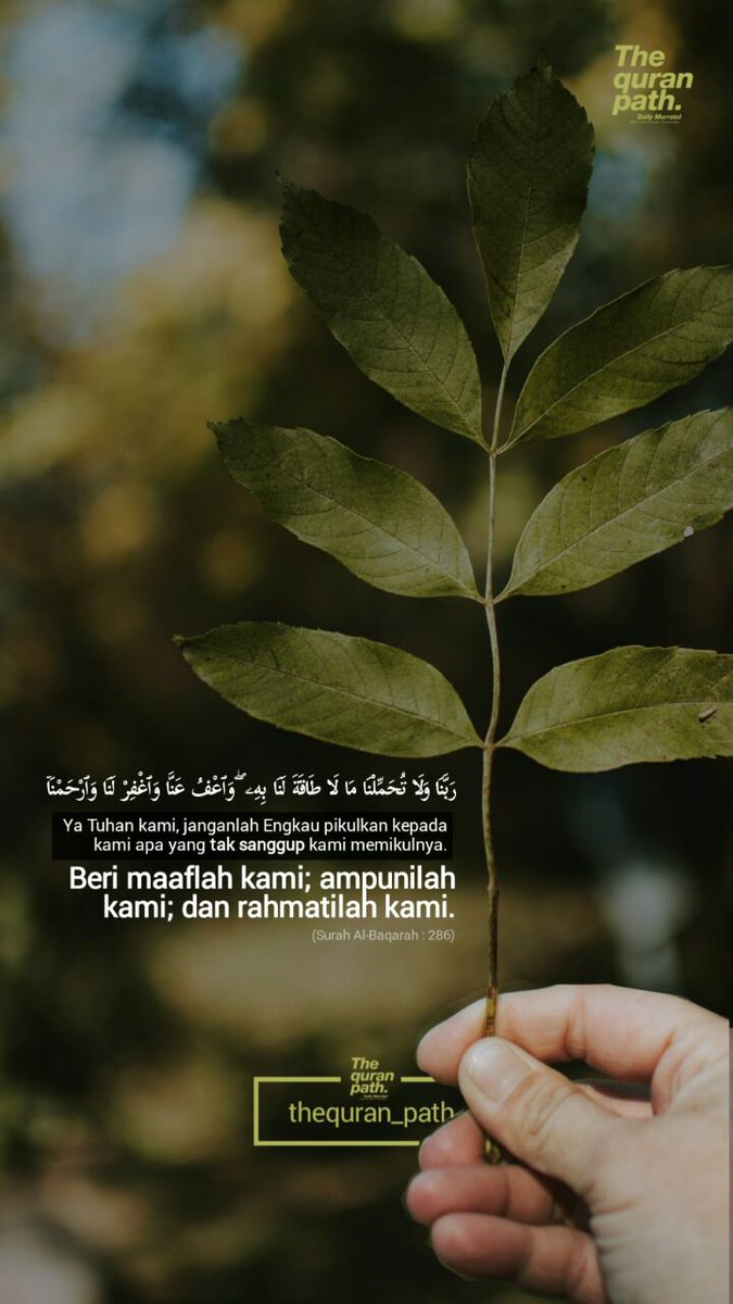 Butts yalangoch va külotlarda