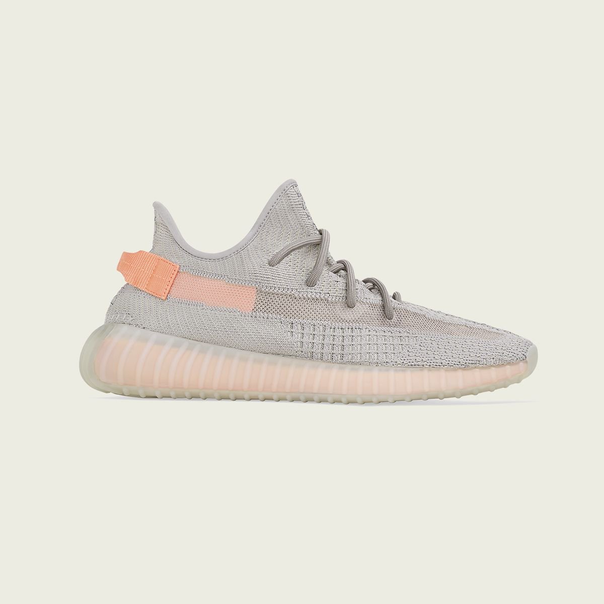 hanonshop's tweet photo. adidas YEEZY BOOST 350V2 'TRFRM', coming to HANON on March 16th. Raffle details to be announced. Priced at £180.00.
#adidas #yeezyboost #yeezy350v2 #trfrm #hanon 
https://t.co/98UnCCUOjn https://t.co/VKAzQ1UOSE