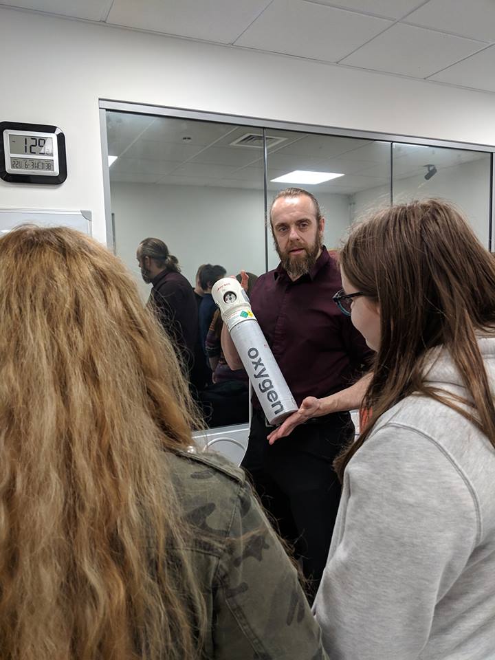 STSFTrust's tweet photo. Our Healthcare Science teams have loved showcasing what we do best to local college and sixth form students today for Discover Healthcare Science Careers!  👨‍⚕️👩‍⚕️We have loved meeting you all and hope that you will be joining us soon 👍 #NAW2019 #HealthcareScience https://t.co/SWm3uScVYN