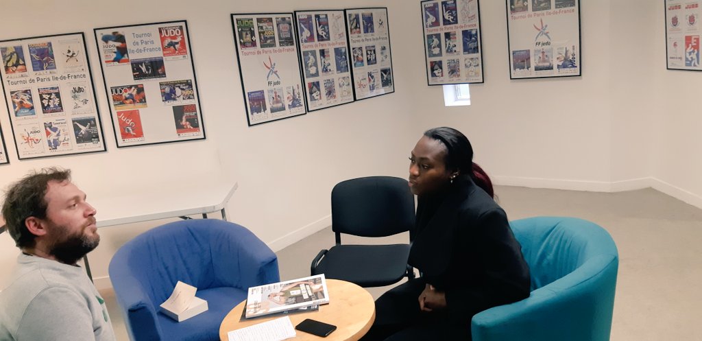 Gnougnou25's tweet photo. En entretien avec #RunningHeroes du groupe SoPress à la maison @ffjudo_officiel 🤗

Nous avons parlé des liens entre les différents sports et notamment la #courseàpied🏃🏻‍♀️ et le #judo🥋

Interview à retrouver très prochainement! 😊 https://t.co/mZCLgmCVJI