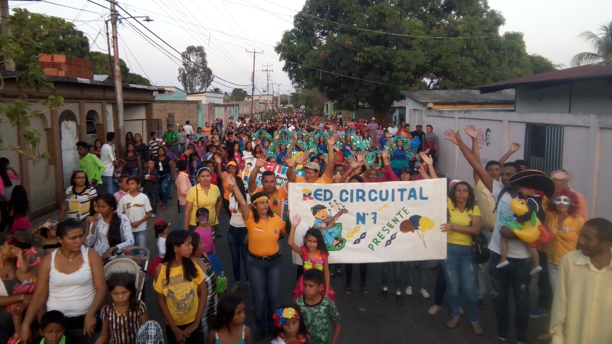 SRACamaguan7's tweet photo. #CULCAMAGUAN ASI CELEBRAMOS NUESTROS CARANAVALES PEDAGOGICOS "EDUCANDO EN COMUNIDAD"  @GuaricoCultura @Gob_Guarico @CamaguanGuarico @munozeducguaric @zoneducguarico1 @esteros_jose @petricari @josemvasquez @ClifpCamaguan https://t.co/ihpFw2mYMV