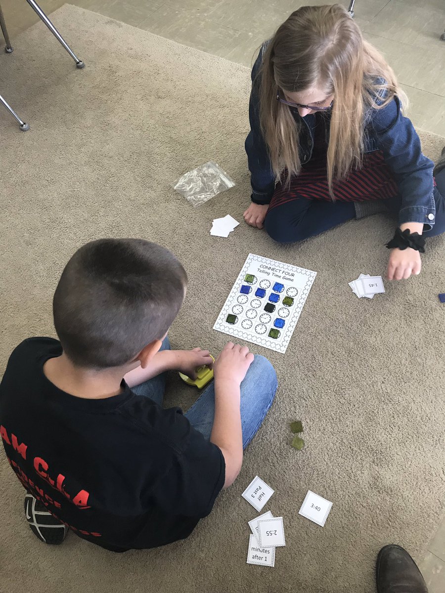 3rd grade students playing connect four with clocks and learning how to tell time!#HuskyNProud <a href="/NPElemSchool/">NP Elementary</a>