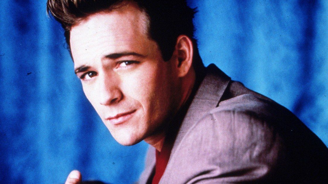 JohnOlsonME's tweet photo. The bathroom code at my Starbucks (NYC) has been #90210 for so long. The staff and I used to laugh when people asked, "what was that again?" Clearly you weren't alive in the 90s, kid! New code now after #LukePerry's passing. Still too raw. Still mourning. https://t.co/0h16dzcS91 https://t.co/yKfWWcqSSE