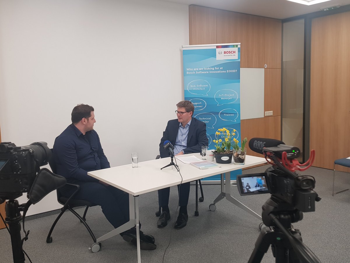 DevStyleR1's tweet image. The tech media for developers #DevStyleR is visiting the office of @BoschSI Bulgaria! We are happy to have the incredible opportunity to talk to Stefan Ferber, CEO of Bosch Software Innovations!🤩🤩  Follow us to see what he shared with us! @BoschGlobal @Stefferber