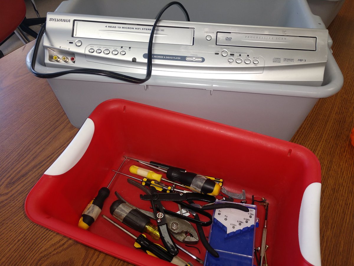 Jer Osgood (@jer_osgood) on Twitter photo Prepped and ready for students to take apart this electronic device in our Breaker Space to discover how it works. <a href="/Southgate492/">Southgate Elementary</a> Prepped and ready for students to take apart this electronic device in our Breaker Space to discover how it works. <a href="/Southgate492/">Southgate Elementary</a>