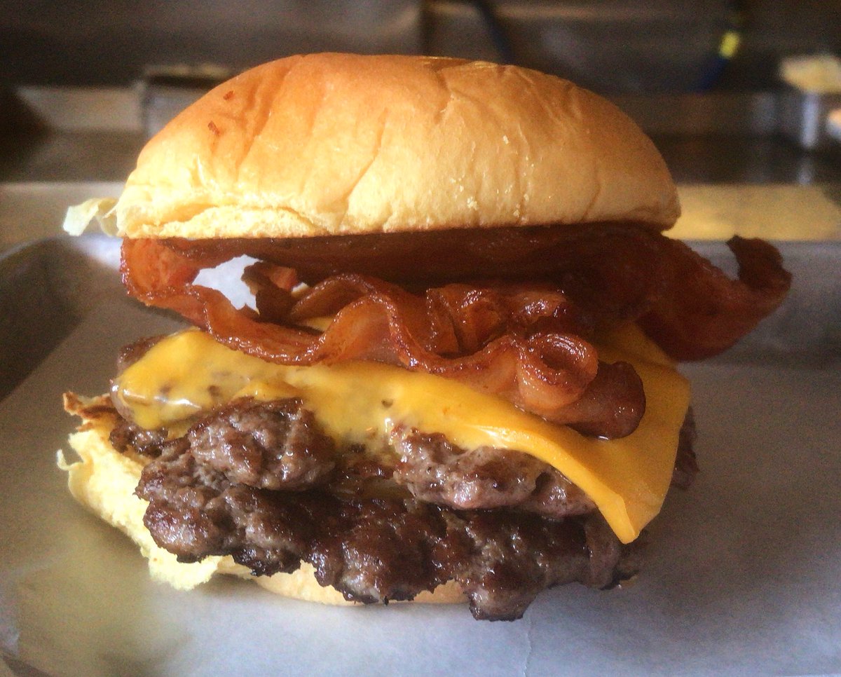 StationsideATL's tweet photo. Your mouth is watering just looking at this photo🤤 Grab a friend and head over to Stationside for lunch today! 
#BaconCheeseBurger https://t.co/zAKEcN8XZs