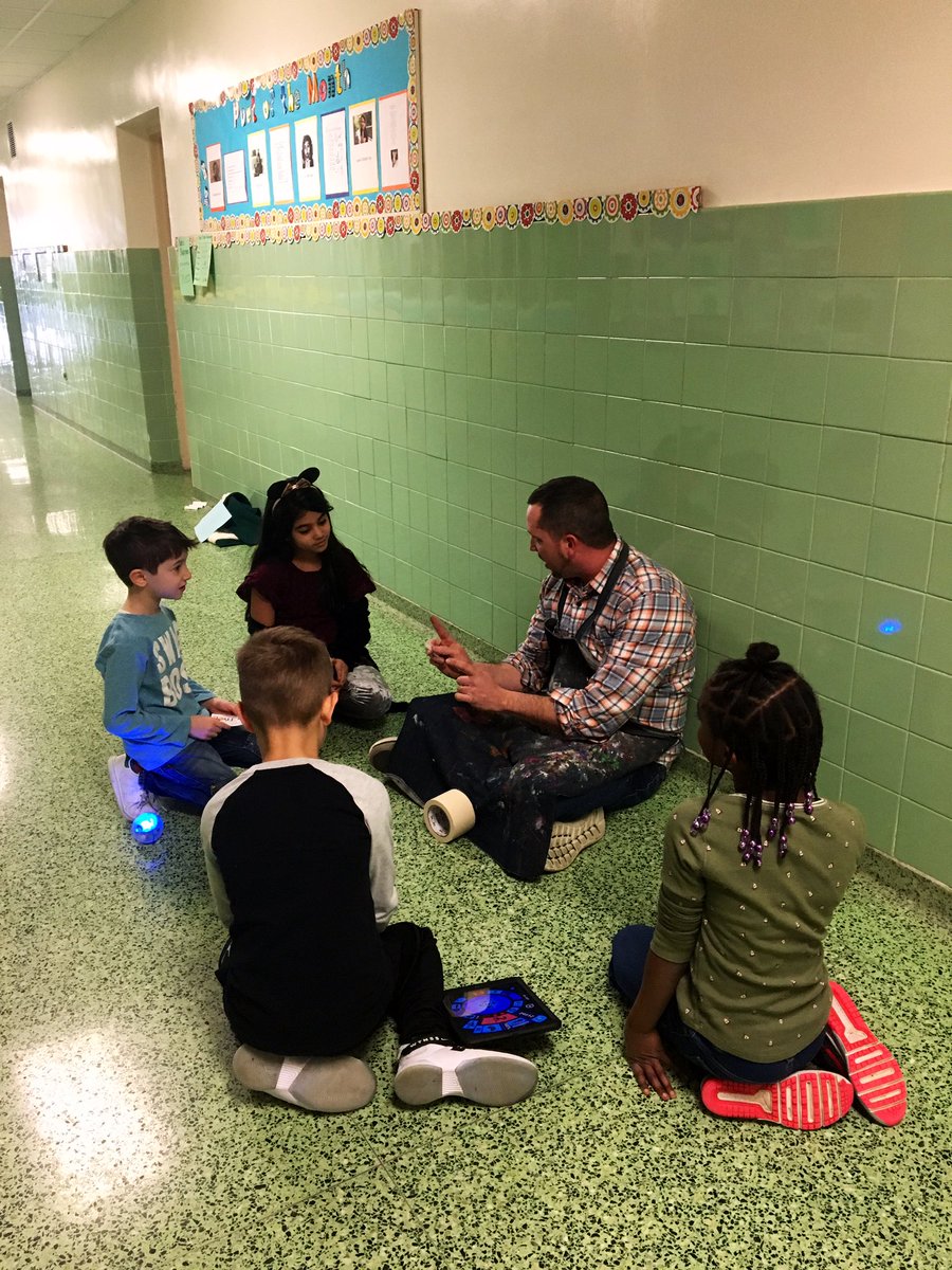 MrsHajart's tweet photo. Mr. Finn gives us an engineering lesson during Maker Recess #HWOESPride #HWOgden #sphero https://t.co/GwsHFDIknx