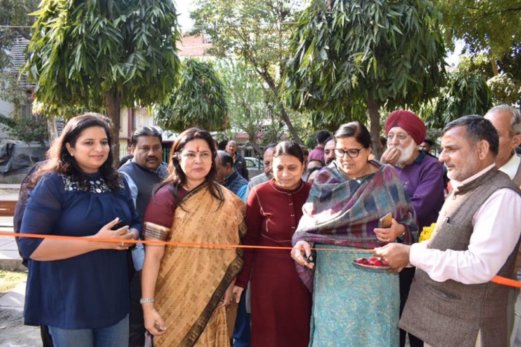 Dedicated 8 open gyms to the community in Karol Bagh and Rajinder Nagar. Happy faces make everyone 😊 🙏🏽