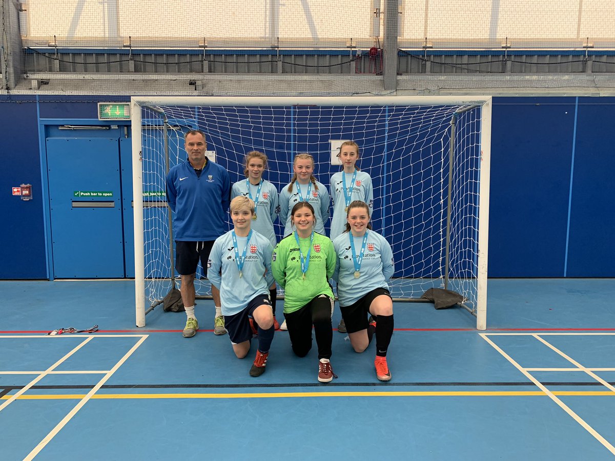 DevonSchoolsFA's tweet photo. Congratulations to Ivybridge who won the Under 15 Girls Devon County Futsal Finals @devon_fa #DevonFutsal https://t.co/tIwyQP8k38