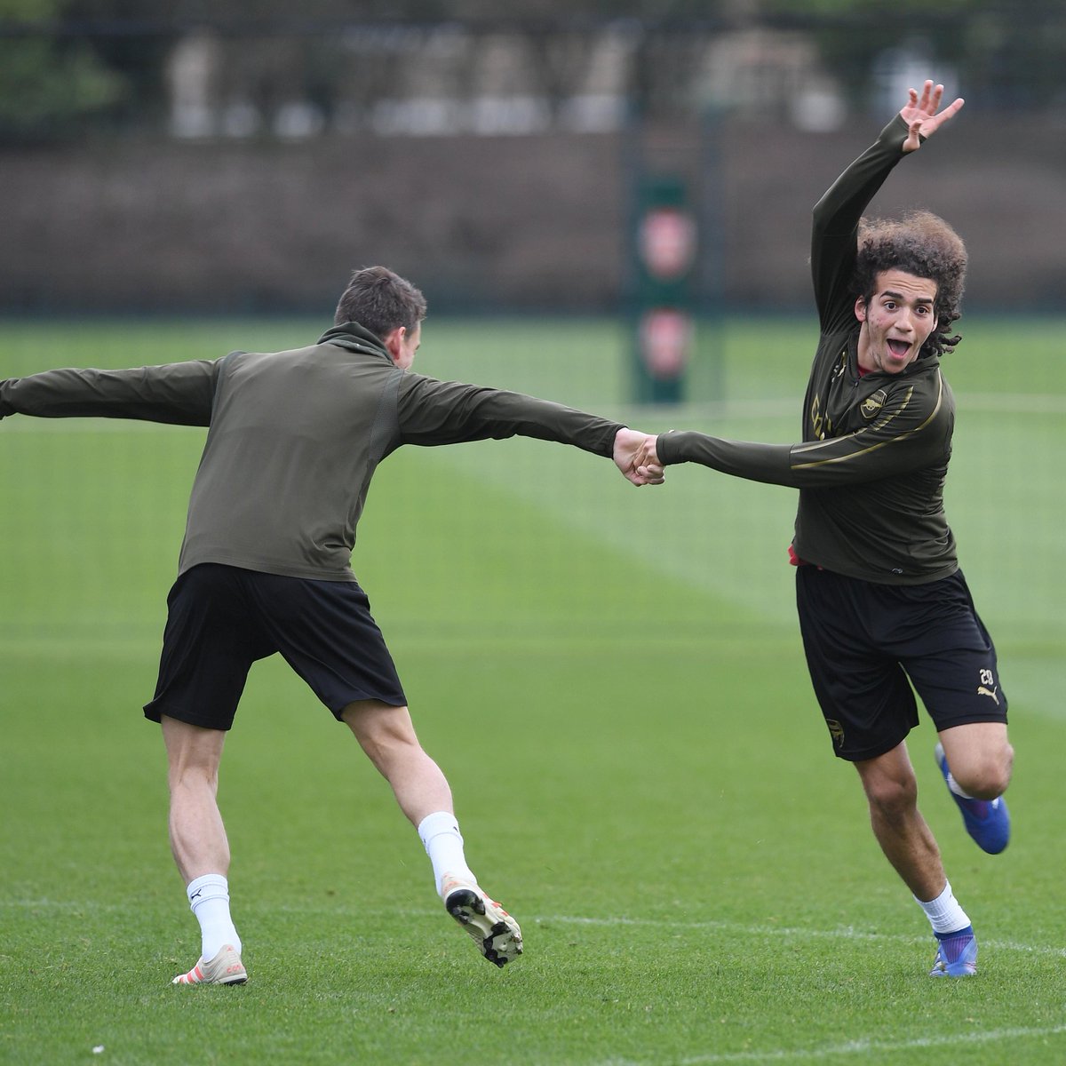 Arsenal's tweet photo. Yeah... we're not quite sure what's going on here either 😅

But we'd love to see your captions 💬 https://t.co/JDyR7qOmNr