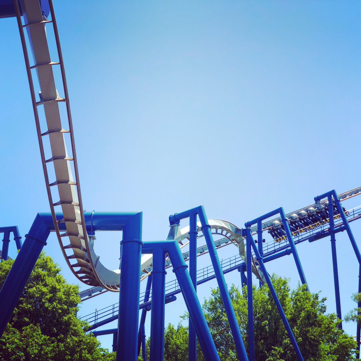 JustOut_nAbout's tweet image. Ready for feet dangling weather!! @Carowinds #afterburn #carowinds