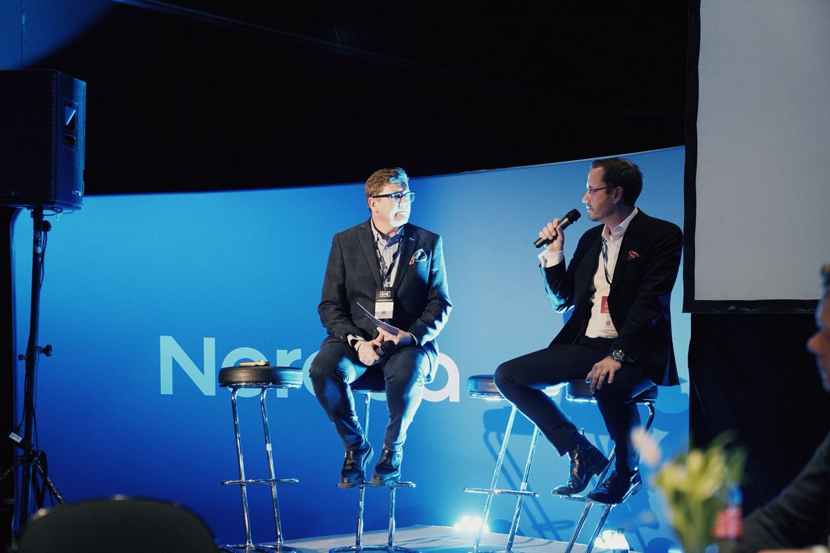 PaaSprakehaug's tweet photo. Thanks to @SheConferenceNo for an inspiring day. Gender equality is both profitable and valuable, and is the key to success in the future says @snorrestorset @ThinaSaltvedt and @HermansenPetter 👍🏻👏🏻👏🏻👏🏻 #Nordeanorge #dkgreen #SHEconf19 https://t.co/nRZh9H8m5q