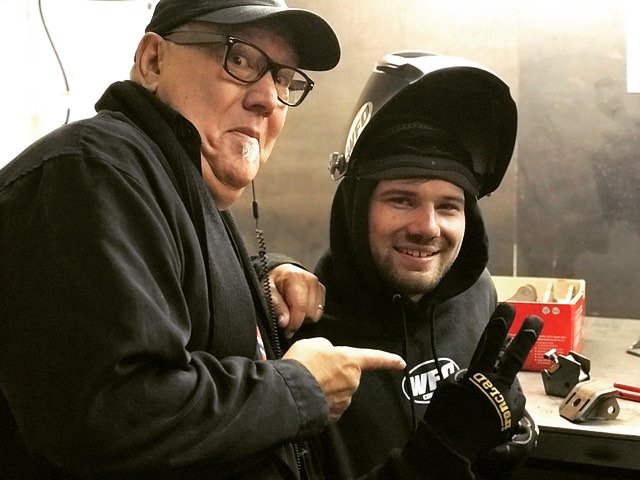 ironclad_gloves's tweet photo. Watch #CarsYeah every Thursday on #MAVTV. #carsyeahtv #carsyeahpodcast #markgreene @markgreene911s @mavtv #ironclad #ironcladgloves #ironcladperformancewear #icpw #glovewhatyoudo #BrightonBest #TestedTriedTrue #handsafety #IndustrialAthlete #DemandTheBest #carguys #carmechanic https://t.co/i4NUpmdIqS
