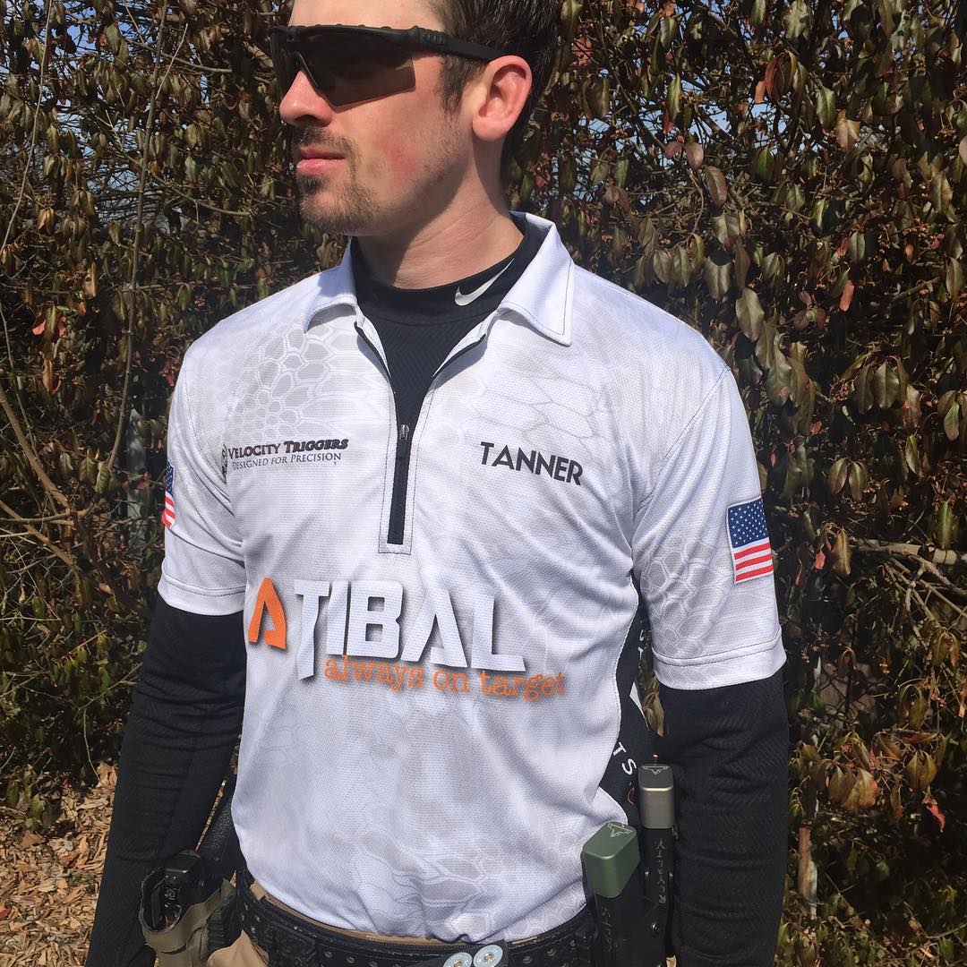 TechWearUSA's tweet photo. Custom jersey for @tanner_royalty 😎
#repost Shoutout to all the great sponsors! The 2019 jersey is 🔥🔥 #shootfastdontsuck #gunsofinstagram #guncompetition #instaglam #modelstatus #lookinglikeahumanbillboard https://t.co/GYKygrXRL7