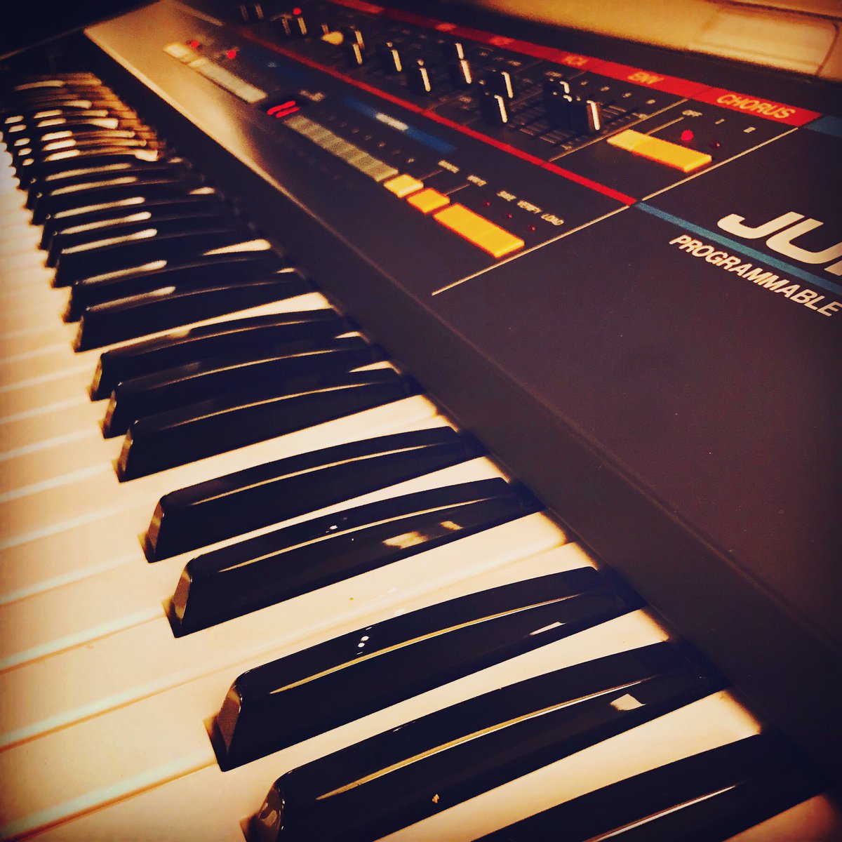 Another one of my favorite keyboards!!  I used it all over my new record.  I present the Classic Juno 106 
#musicianlife #music #studio #christuttle #tuttlemusic #piano #rolandjuno #indieartists #newmusic #producer #electronicmusic #edm #downtempo #ambientpiano #neoclassical