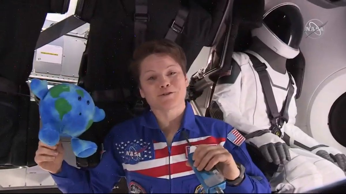 ken_kremer's tweet photo. "SpaceX Crew Dragon Successfully Docks at International Space Station" - #SpaceX #CrewDragon #Falcon9 #NASA International @Space_Station #ISS #Demo1 #Exp58 . Read my story: @ken_kremer https://t.co/RFEPB7Z1OQ