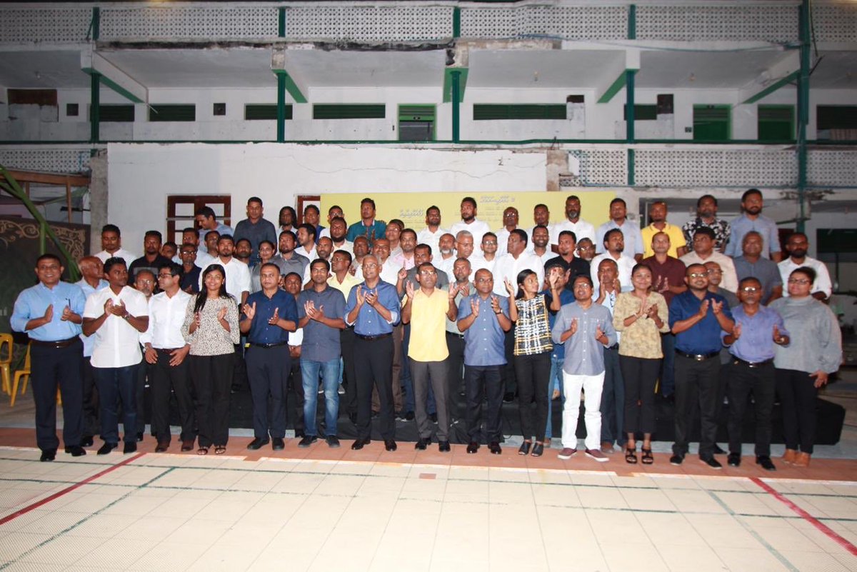 MDPSecretariat's tweet photo. Raeesuljumhooriyya @ibusolih Adhi Raees @MohamedNasheed Candidates, Candidates Agents, Candidate Campaign Teams, Dhaaira Raees, MPs, Province Raees, Councilorunaa badhalu kurevvun

#Agenda19
#Majlis19Thilafathah https://t.co/N45blYSwKO