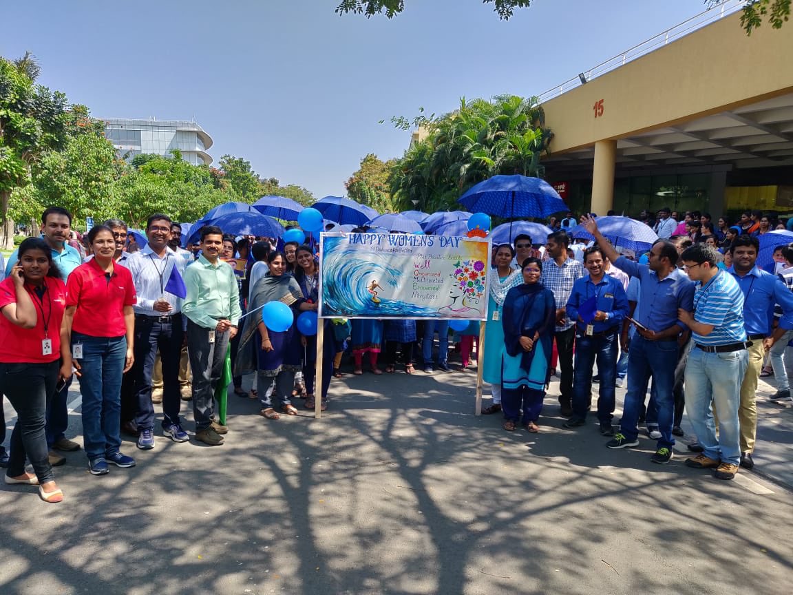 varshinfy's tweet photo. FSADM CHENNAI teams "March with the Leader" to encourage women employees at work ; what cheer....unbelievable participation & highly energetic teams @kshankar21 @MalviyaRajneesh #reimaginingFS #infydiaries #infychennaidc #infychnInspire @sureshkmeda @NarahariG1 https://t.co/UuzLsgTln9
