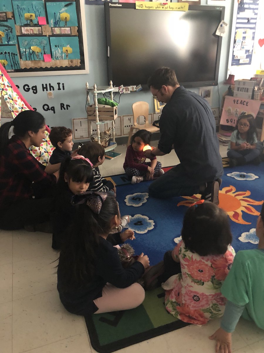 Spellboundtheat's tweet image. Thank you @District20PreK for having us at your Z074 site! Robert led 4 awesome workshops this morning. As a special treat, there’s a lot more photo/video content coming your way in the near future! #schoolprogramming #tya #lightandshadow