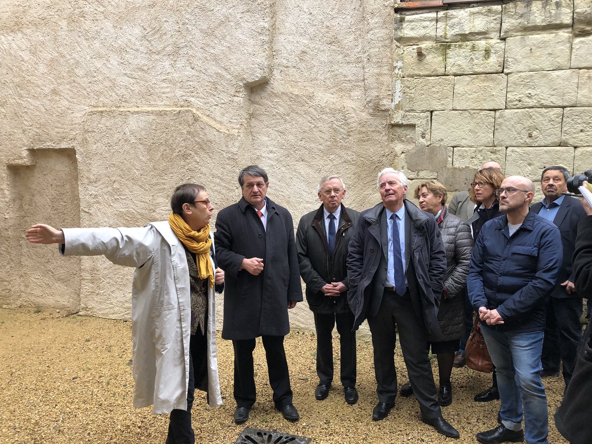 jpabelin's tweet photo. Inauguration #ResidenceHabitatJeunes un équipement @CAChatellerault de 23 logements et accompagnement vers l’insertion qui répond à une demande de jeunes en recherche d’autonomie. Une réalisation qui lève un frein à l’emploi. Gérée par #MPT. 2M6€ dont 60% aides publiques. https://t.co/ayGdJzJSa6