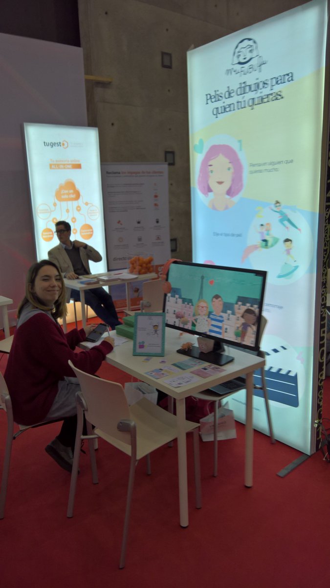 <a href="/cocreatevlc/">Co-Crea-Te</a> Nuestros compañeras Laura y Lucía, de <a href="/mufubufu/">mufubufu</a> y Josep, de @C2S3H en Forinvest. Co-Crea-Te ha estado presente durante sus Pitch.