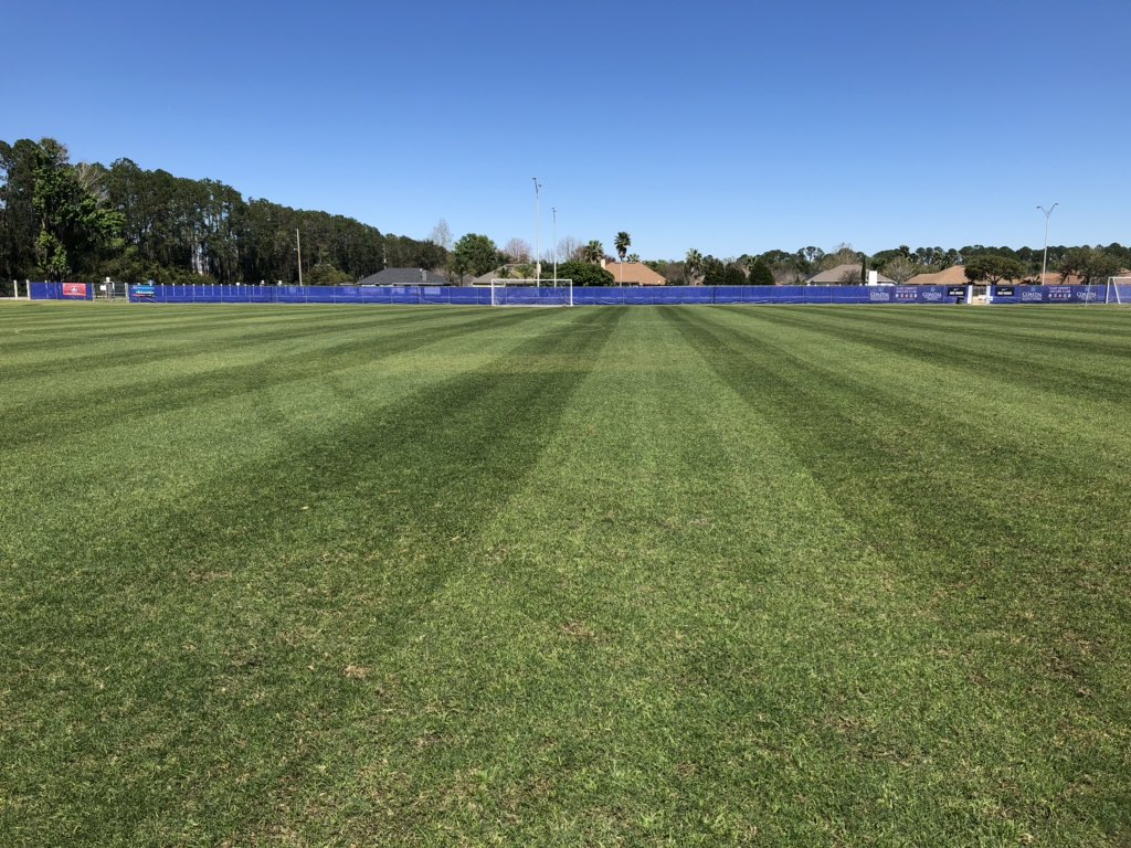 MattHollyoak's tweet photo. It is safe to say that our grounds crew is awesome. Our fields took a beating over the weekend and this is how they look two days later. We are open for business tonight! #DiscoveryServices #Carpet https://t.co/KflZ9BDnK2