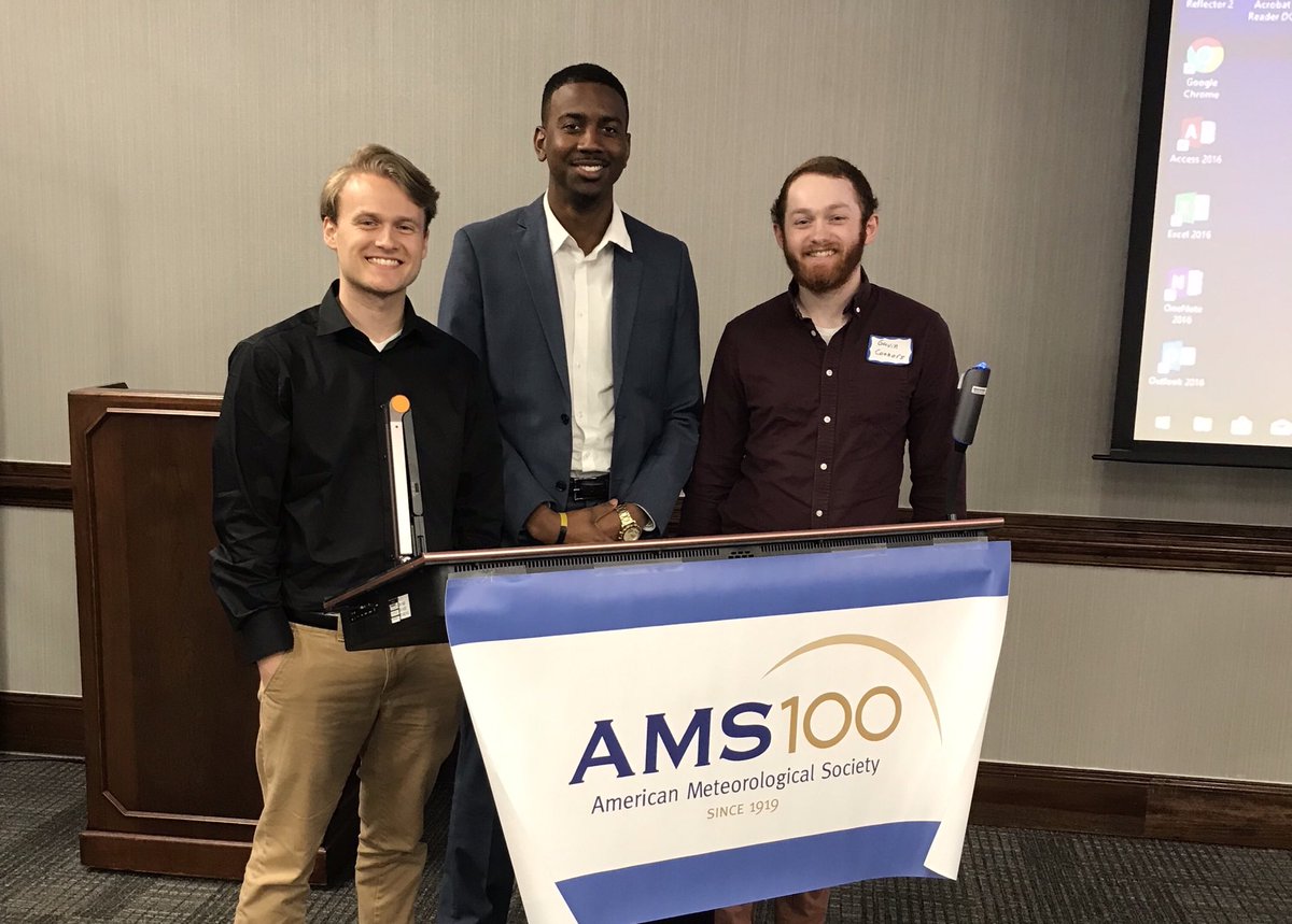 cofcwx's tweet image. Three of our seniors are presenting research at the Palmetto @ametsoc conference today! #metstudents #cofcwx