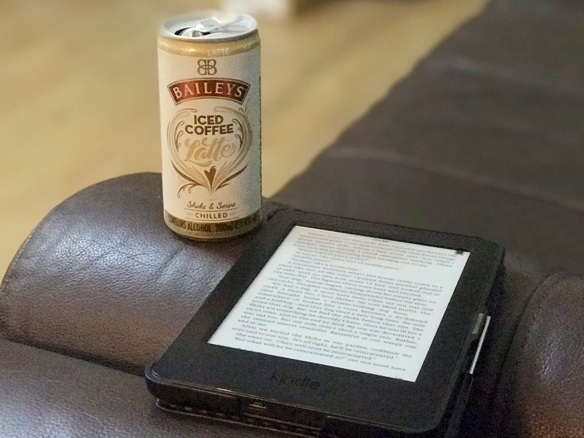 ernest_guevara's tweet photo. Trying this alcoholic iced coffee latte by #baileys. I can’t wait to finally close the pages of #hiromikawakami’s #strangeweatherintokyo. https://t.co/YUphPmDCBu