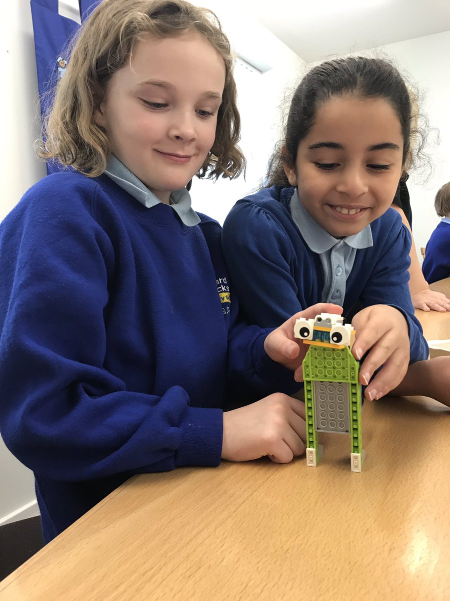 WardJacksonSch's tweet photo. Great morning creating and coding with Lego. We cannot wait to share what we have learned with the rest of the school. @RTCNorth #RTCSTEM https://t.co/eg6NKLJAyF