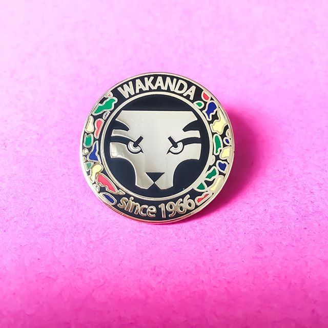 MyFilibo's tweet photo. ✨Home is Wakanda✨
.
.
.
.
#Myfilibo #pingame #pingamestrong #pinstagram #blackowned #buyblack #supportblacktoronto #pinoftheday #bbllowwnnup #buynoir #bpml #tchalla #marvel #marvelpins #marvelblackpanther #blackpanther #wakanda #buyblack #etsyblack… https://t.co/MNvbdtZSpQ https://t.co/0sS2k3zzz1