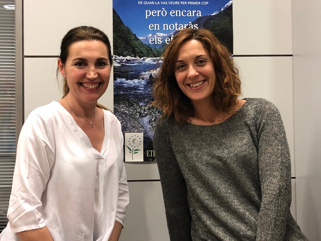 gisela_soteras's tweet photo. Perquè des del periodisme i la comunicació les #donespelmediambient també podem fer un munt de coses. Amb la @MonicaMGalante a @territoricat . @CoriCalero @txellvallespi @biblola @efreixa @emiguelr @MarcellaAndreu @MarVicenteM @annaurri @mirecoma @vauba123 #SomDones #SomAquí https://t.co/PDmDqfuBSW