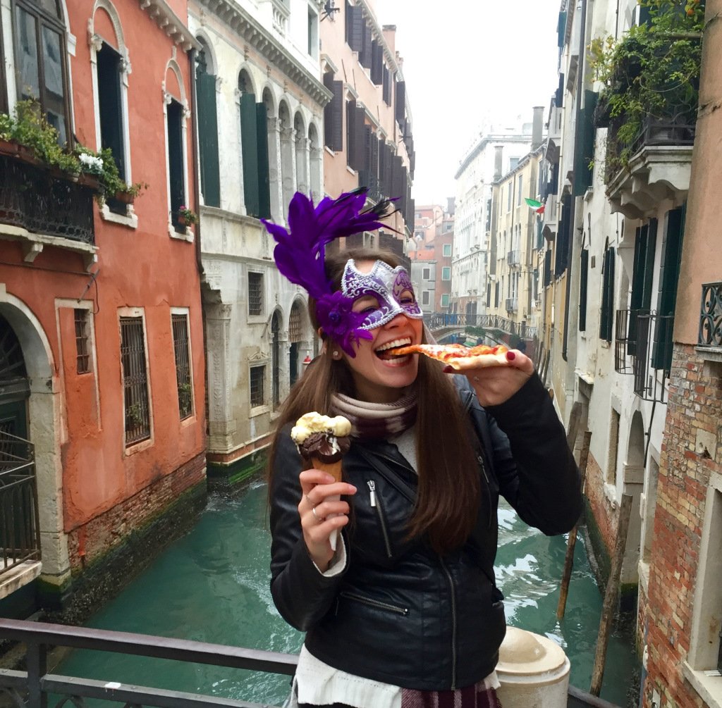 chasing_krista's tweet photo. The Ultimate Italian Bucket List https://t.co/qDFPzMbVDw https://t.co/Qs5OruPKJ9