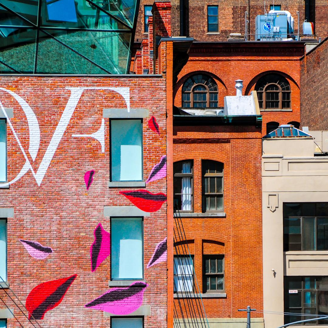JanovicNYC's tweet photo. One of the things NYC is so well-known for is the fashion. While normally people mean clothing, we think it should extend to your home and office as well. https://t.co/dg9ywAuk53