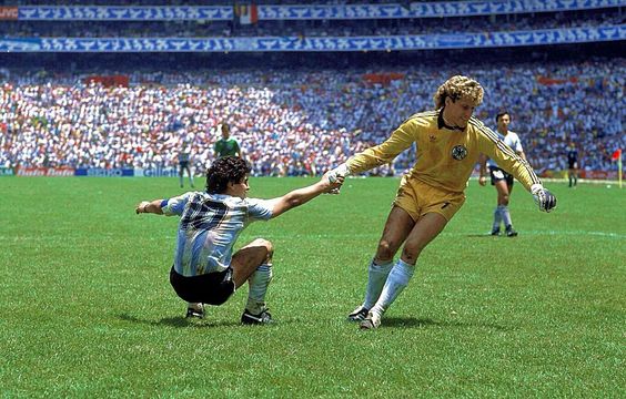 FOTOS HISTORICAS O CHULAS  DE FUTBOL - Página 6 D0_n5qpX0AE5NT5