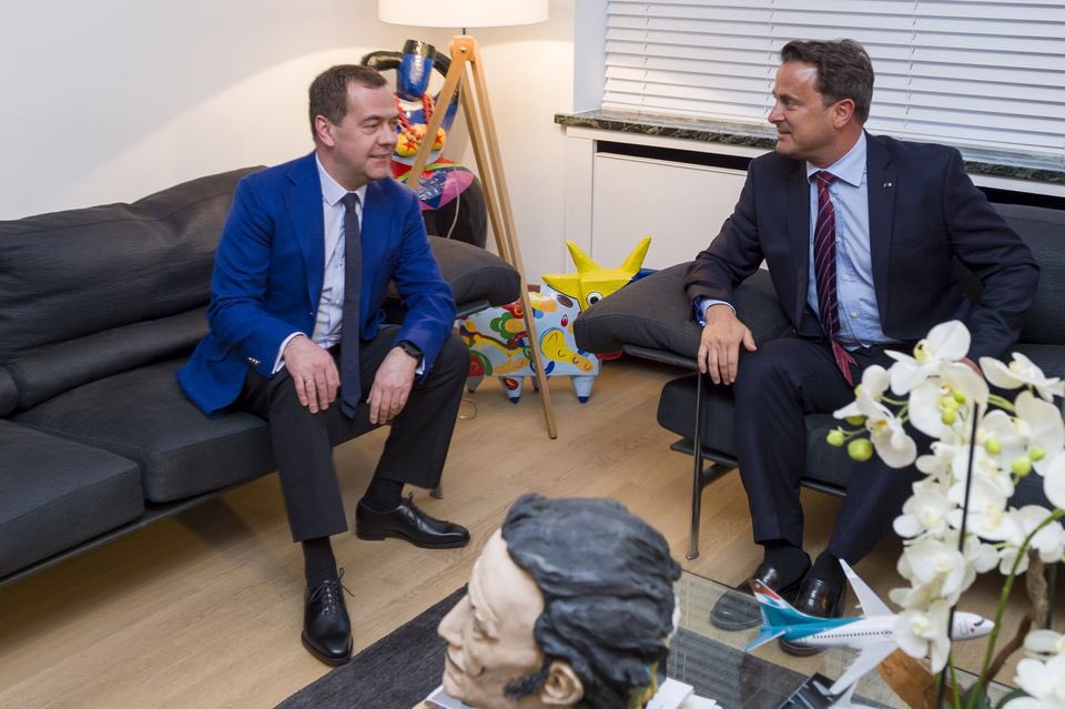 Xavier_Bettel's tweet image. D‘Visitt vum @MedvedevRussiaE zu 🇱🇺 weist datt 🇷🇺 bereet ass am Dialog zur Sécherheet an der Stabilitéit an Europa an an der Welt bäizedroen.
