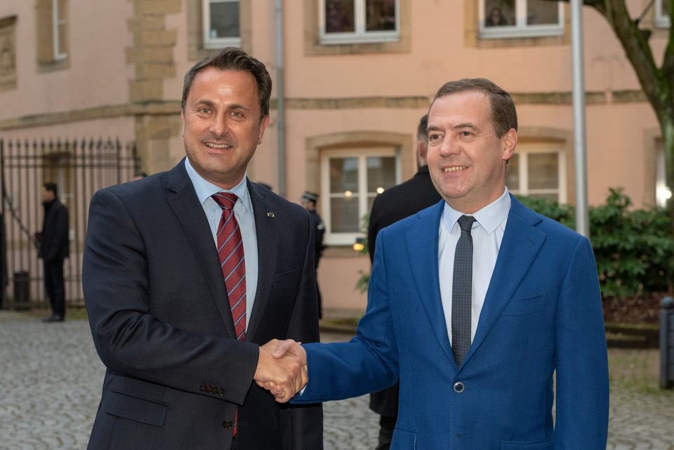 Xavier_Bettel's tweet image. D‘Visitt vum @MedvedevRussiaE zu 🇱🇺 weist datt 🇷🇺 bereet ass am Dialog zur Sécherheet an der Stabilitéit an Europa an an der Welt bäizedroen.