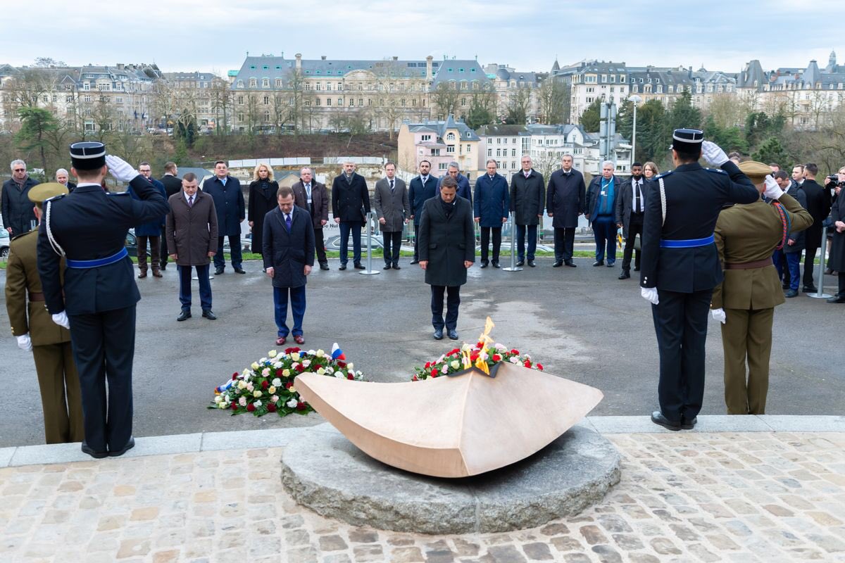 Xavier_Bettel's tweet image. D‘Visitt vum @MedvedevRussiaE zu 🇱🇺 weist datt 🇷🇺 bereet ass am Dialog zur Sécherheet an der Stabilitéit an Europa an an der Welt bäizedroen.