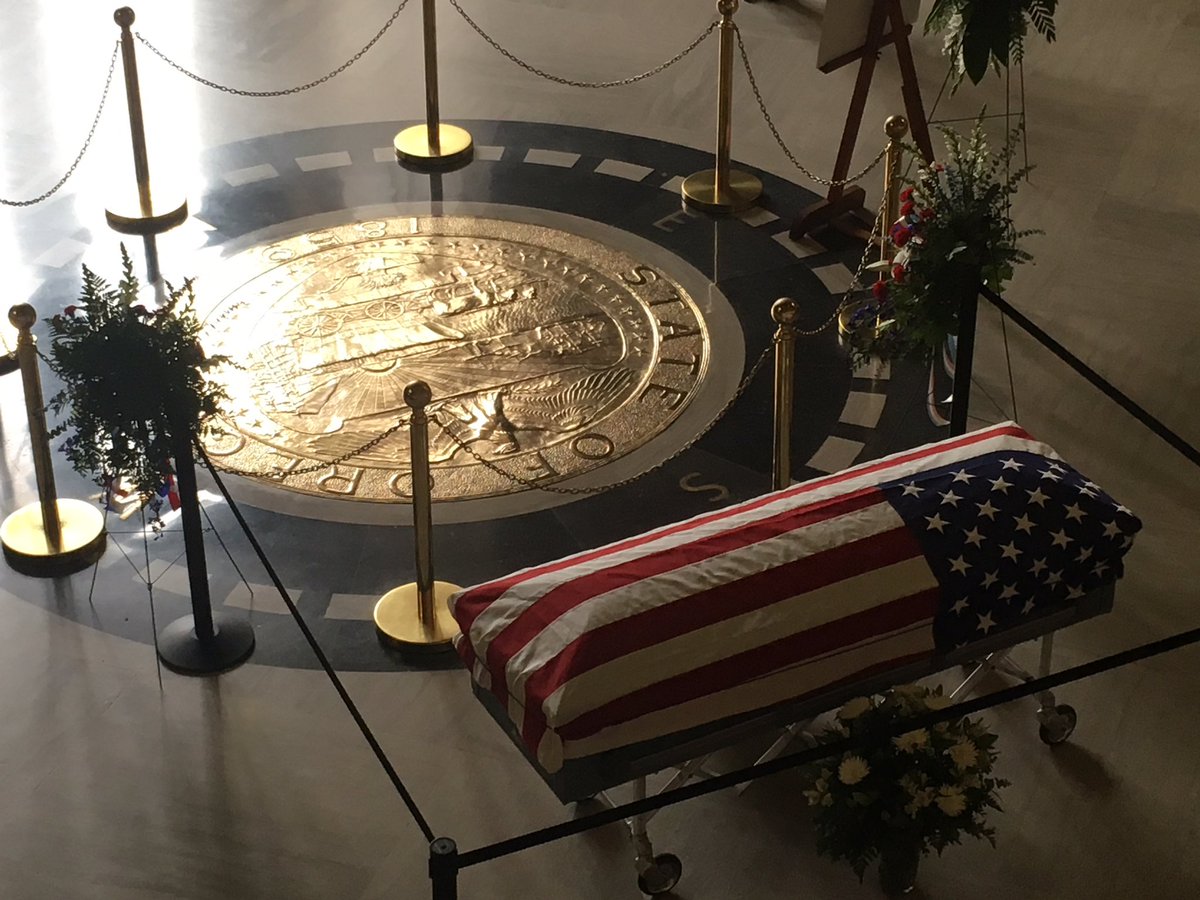 at_orla's tweet image. RIP Secretary Dennis Richardson. You served the people of #Oregon for many years with integrity, fidelity and loyalty. In these challenging times, your leadership will be missed.