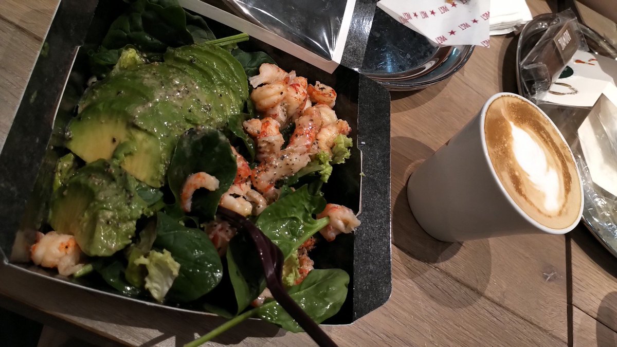 #spinach #crawfish #avocado #flatwhite #organic (@ Pret A Manger in Berlin) swarmapp.com/c/3GX2cCSeNm2